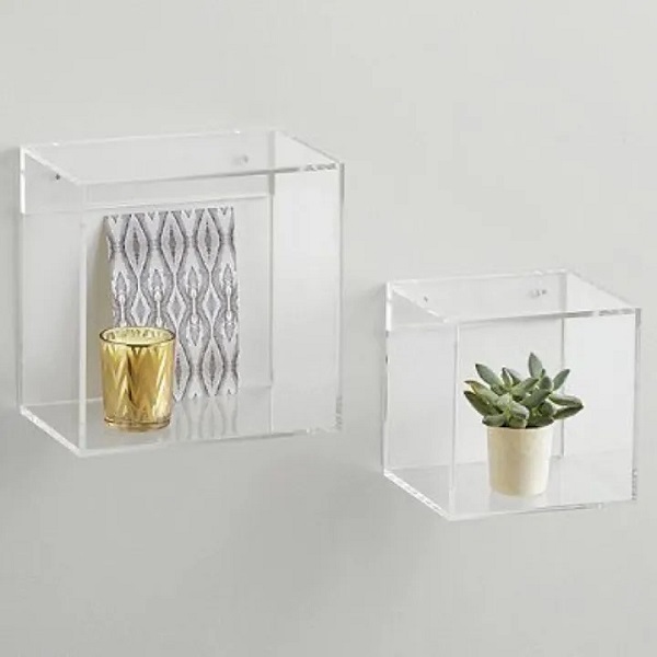 Hộp Mica Treo Tường